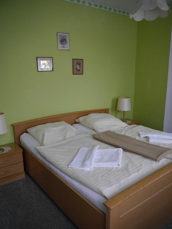 Hotel Zur Sonne Κότμπους Δωμάτιο φωτογραφία