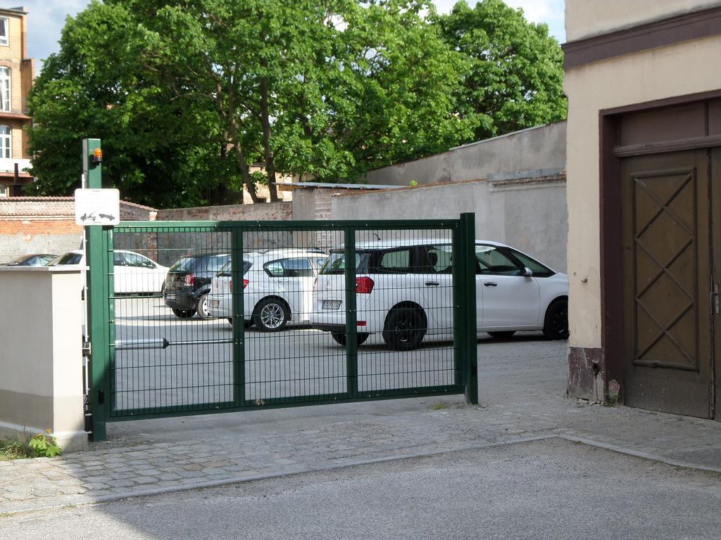 Hotel Zur Sonne Κότμπους Εξωτερικό φωτογραφία
